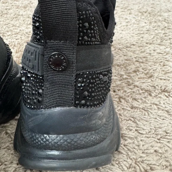 Steve Madden Maxima sneakers With Rhinestones Size 7 - Picture 3 of 5